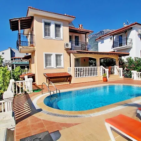 Uemit Villa *