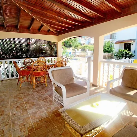 Uemit Villa